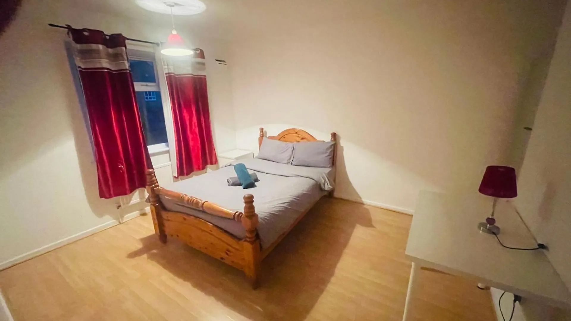 Double Room Near Canary Wharf 28 London Homestay