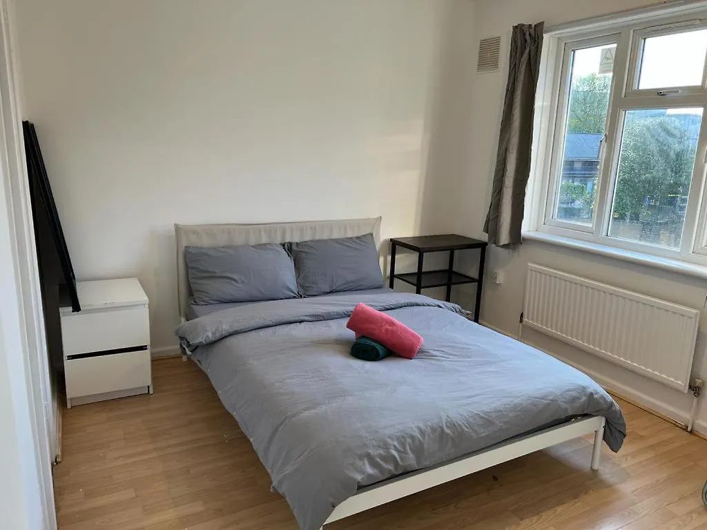 Double Room Near Canary Wharf 28 London 0*,  United Kingdom
