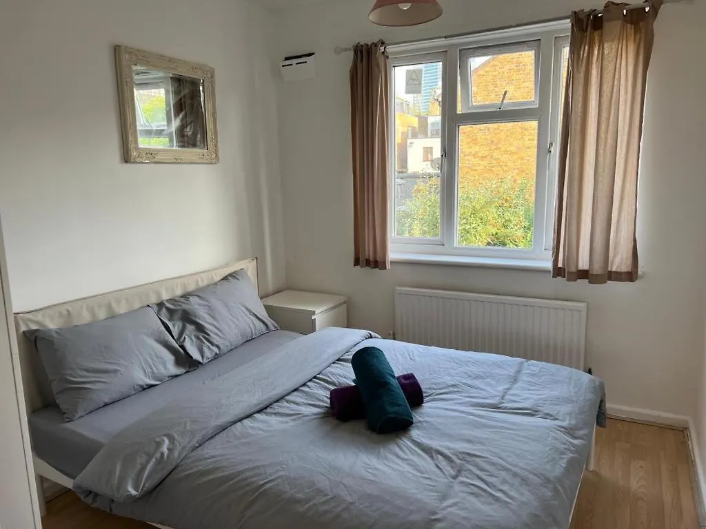 Double Room Near Canary Wharf 28 London
